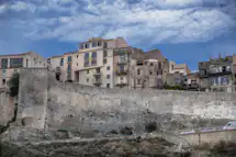 Quels sont les frais lors d’un achat immobilier neuf à Bonifacio ?